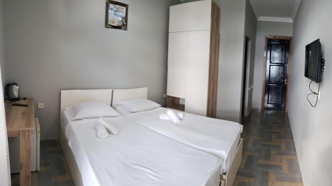 Midia Guest House 코불레티 외부 사진