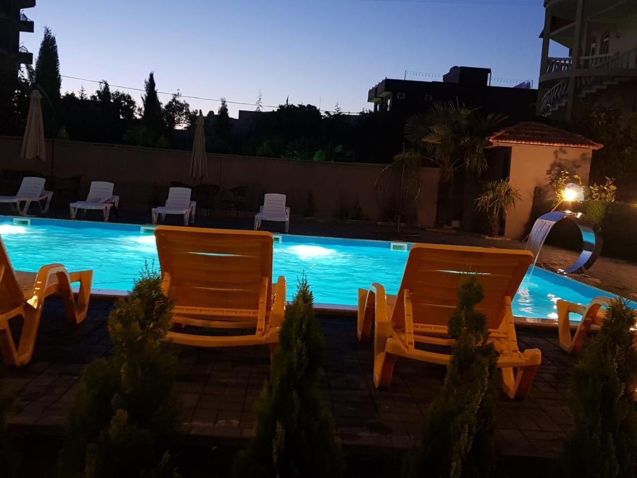 Midia Guest House 코불레티 외부 사진